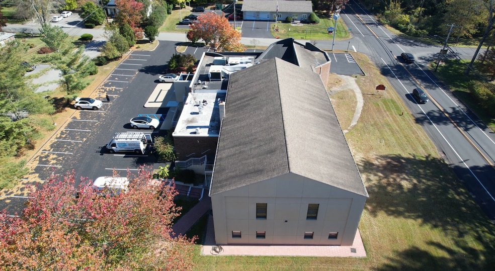 More Photos Of 2966 Crompond Rd, Yorktown Heights Schools For Lease