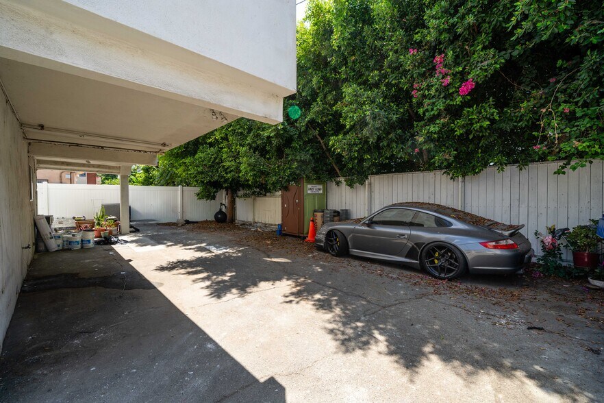 More Photos Of 14716 Magnolia Blvd, Sherman Oaks Apartments For Sale