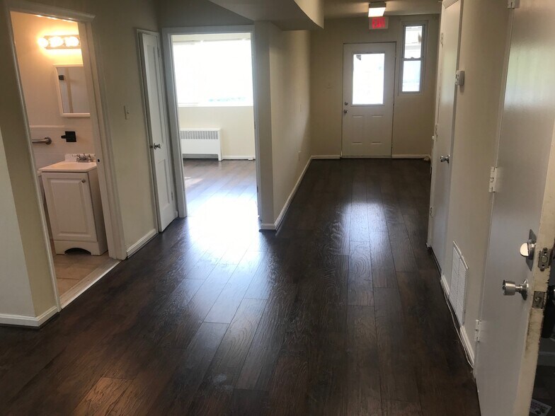 More Photos Of 1017 University Blvd E, Silver Spring Office For Sale