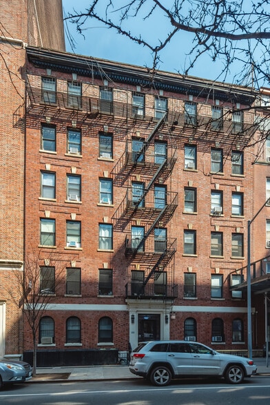 More Photos Of 245 E 30th St, New York Apartments For Sale