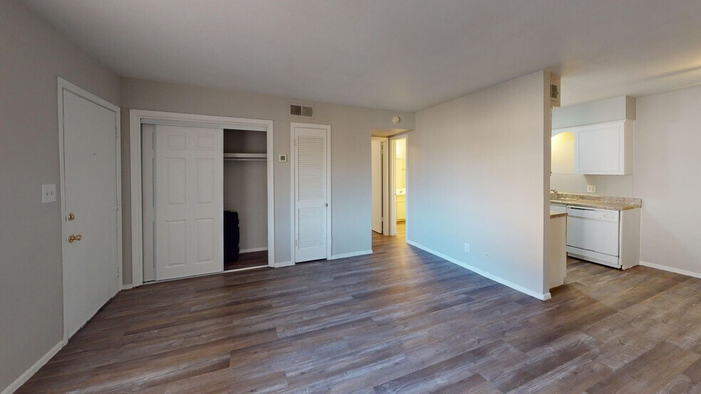 More Photos Of 1713 S Memorial Dr, Tulsa Apartments For Sale