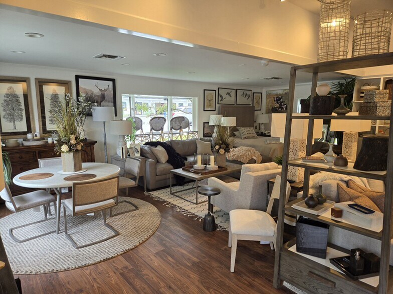 More Photos Of 4570 Main St, Manchester Center General Retail For Sale