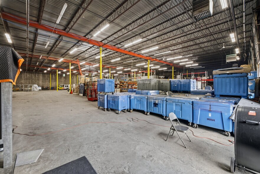 More Photos Of 210 W Terminal Rd, Liverpool Distribution For Lease