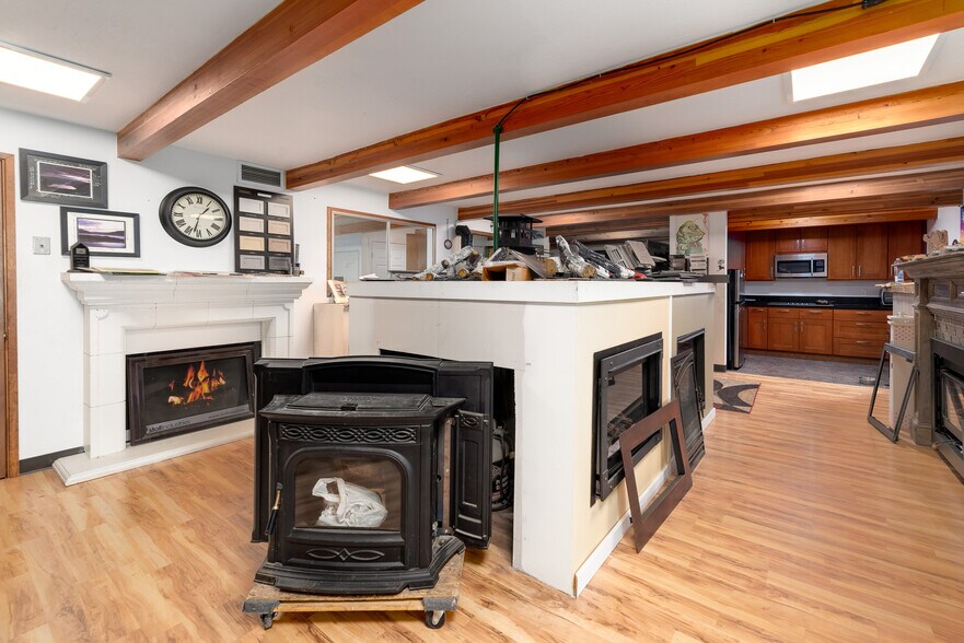 More Photos Of 4450 Enterprise St, Fremont Manufacturing For Sale