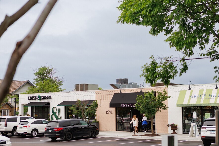 More Photos Of 755-795 E Lake St, Wayzata Storefront For Lease