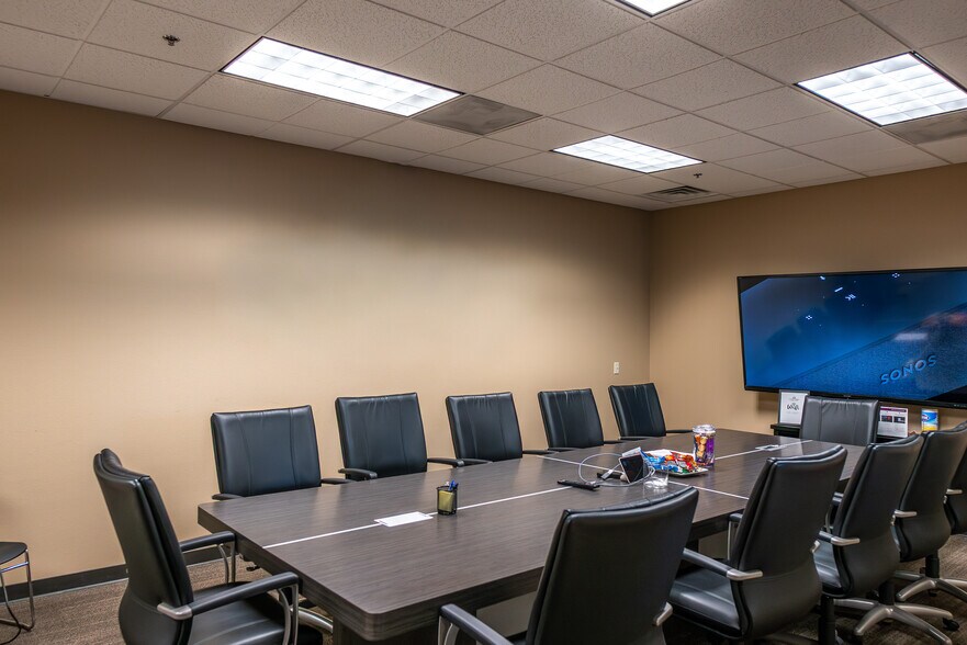 More Photos Of 7330 N Palm Ave, Fresno Office For Lease