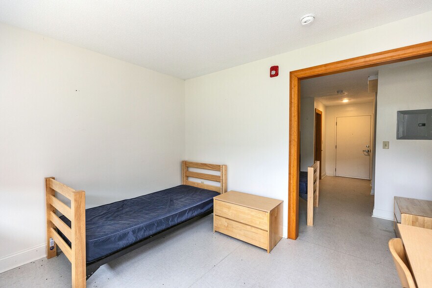 More Photos Of 608 Francestown Rd, Bennington Apartments For Sale