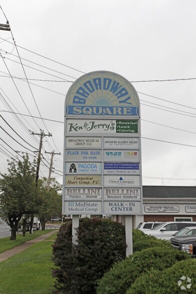 More Photos Of 2 Broadway, North Haven Storefront Retail Office For Lease