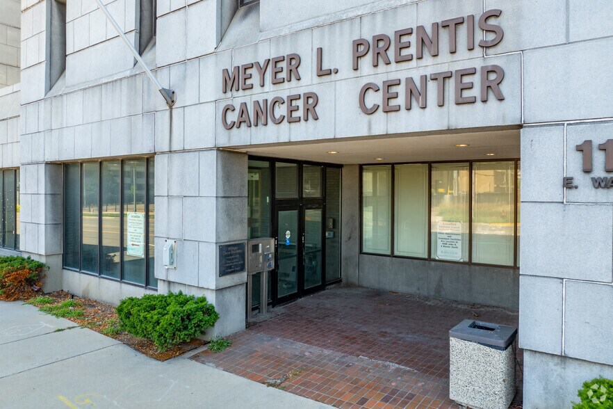 More Photos Of 110 E Warren Ave, Detroit Medical For Lease