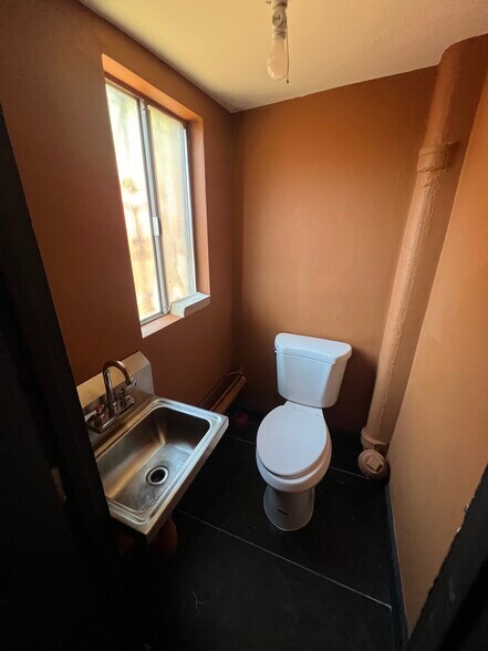 More Photos Of 3333 Division St, Los Angeles Apartments For Sale