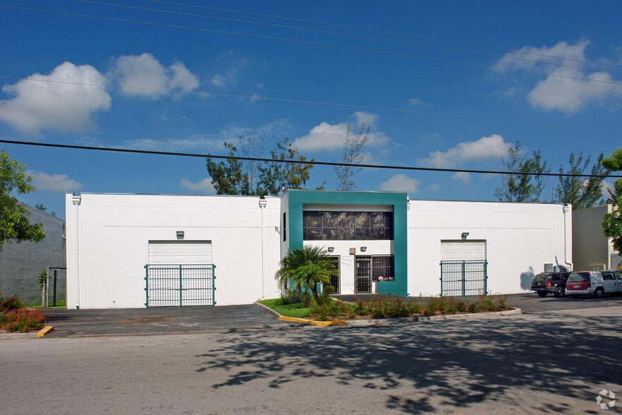 More Photos Of 2200-2202 NW 93rd Ave, Miami Warehouse For Lease
