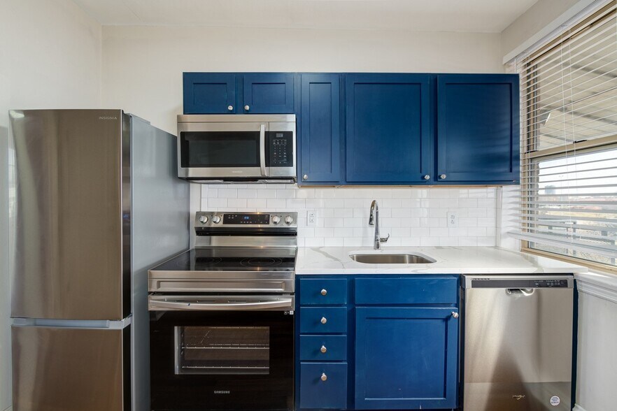 More Photos Of 1014-38 Oakview Pl, Saint Louis Apartments For Sale