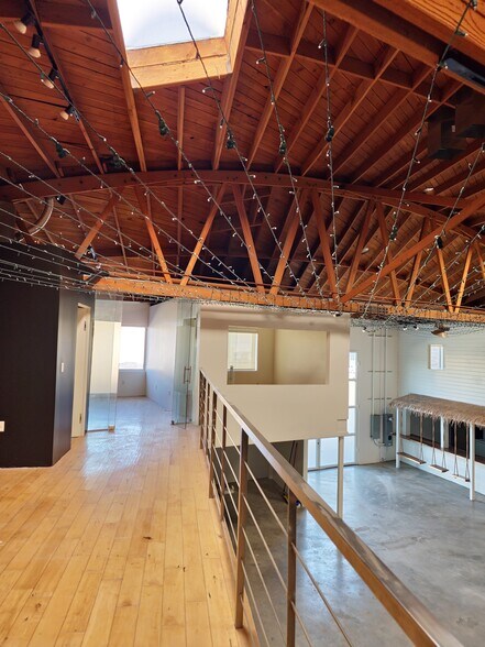 More Photos Of 5856 Adams Blvd, Culver City Flex For Lease