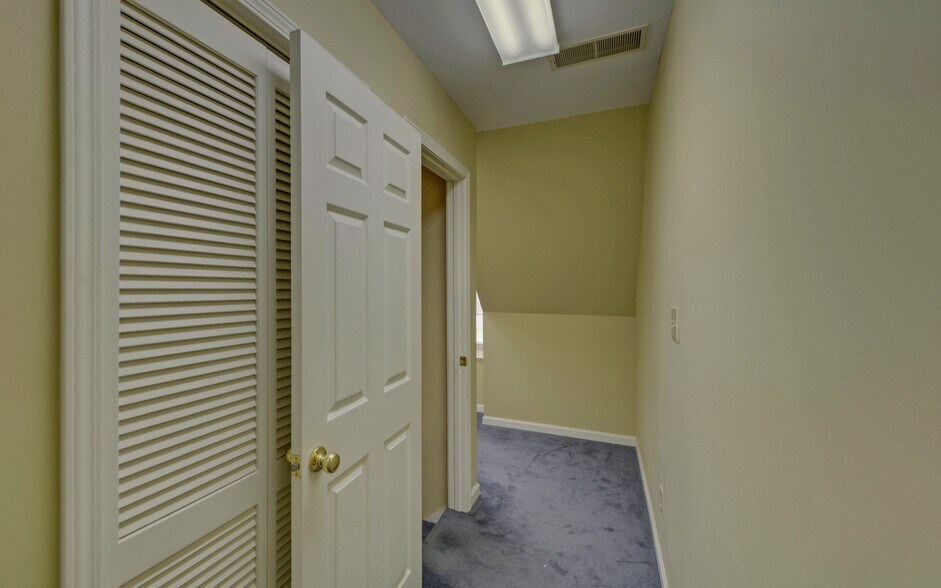 More Photos Of 131 W Savannah St, Toccoa Office For Lease