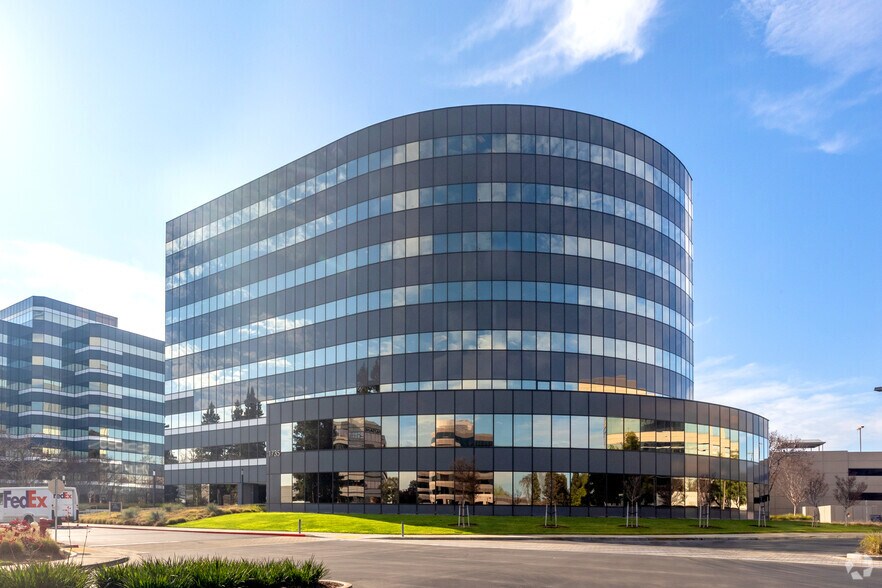 More Photos Of 224 Airport Pkwy, San Jose Unknown For Lease