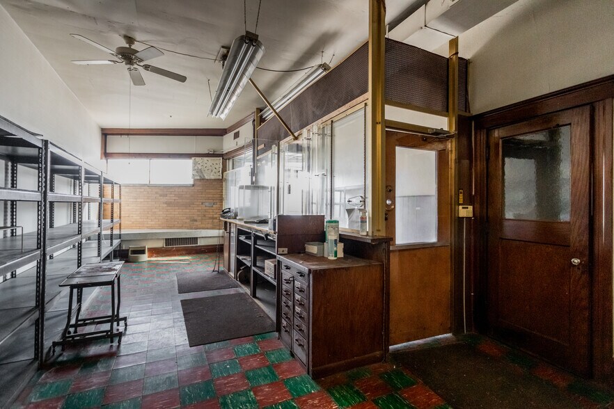 More Photos Of 6349 Grand River Ave, Detroit Storefront For Sale