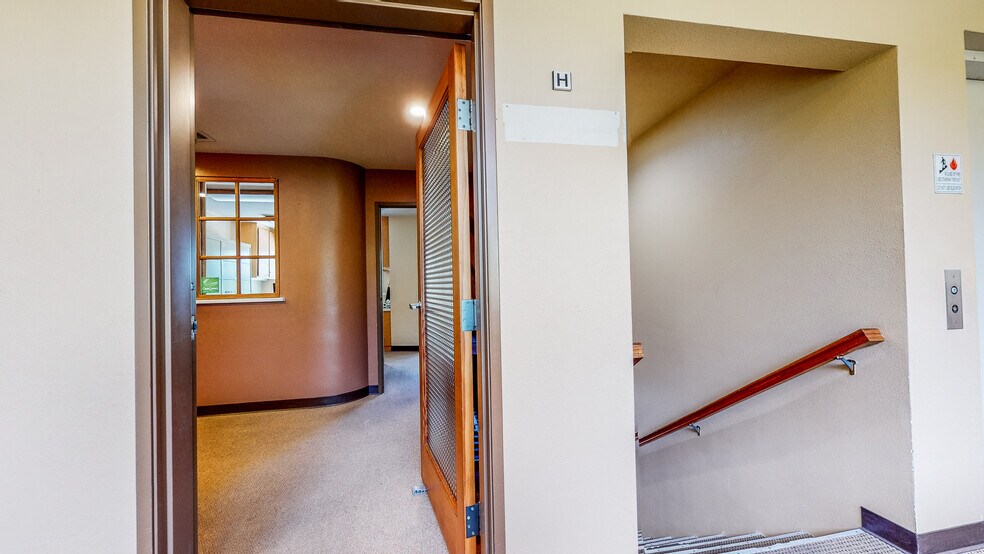 More Photos Of 1331 Medical Center Dr, Rohnert Park Medical For Lease