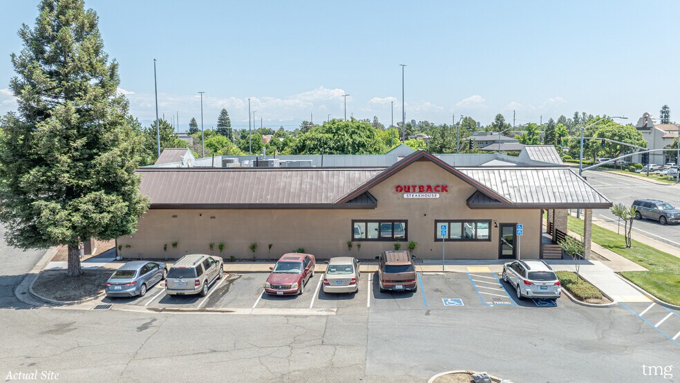 More Photos Of 910 Dana Dr, Redding Restaurant For Sale