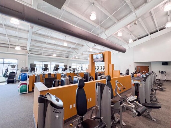 More Photos Of 100 Gerber Dr, Tolland Sports And Entertainment For Sale