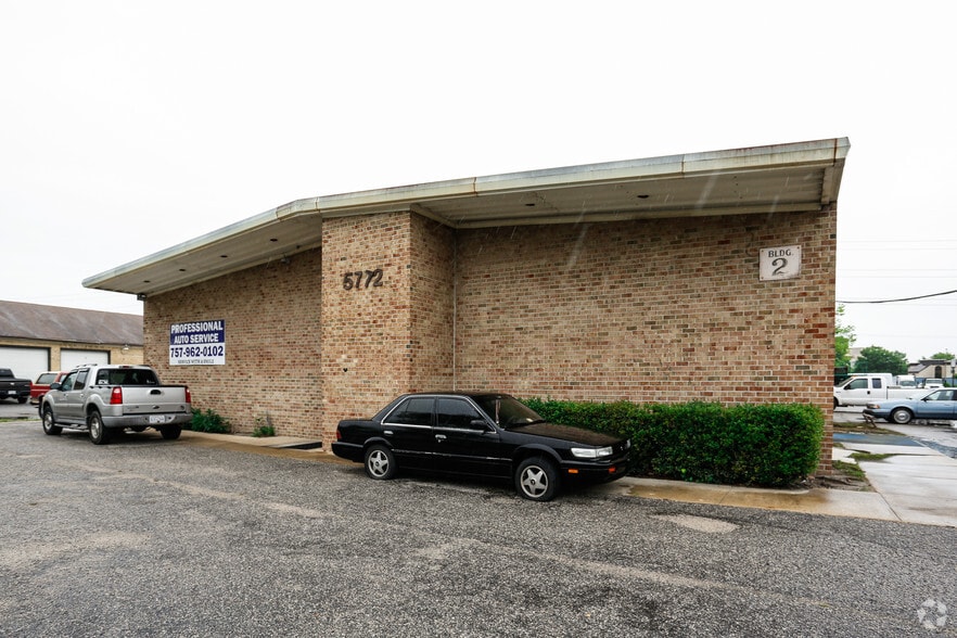 More Photos Of 5772 Arrowhead Dr, Virginia Beach Warehouse For Lease