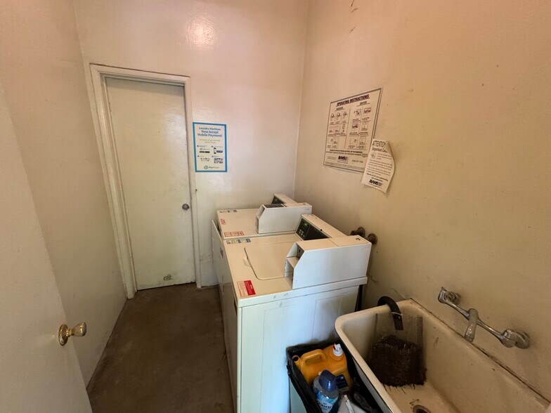 More Photos Of 6264 Willowcrest Ave, North Hollywood Apartments For Sale