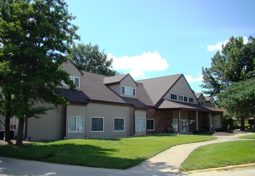 More Photos Of 975 Durkin Dr, Springfield Medical For Sale