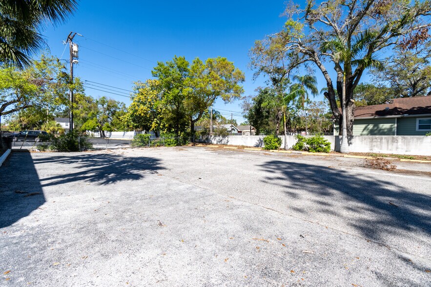 More Photos Of 1940 Dr Martin Luther King Jr St S, Saint Petersburg Specialty For Sale