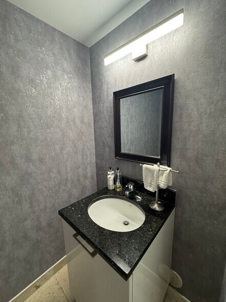 More Photos Of 3339 Virginia St, Coconut Grove Apartments For Lease