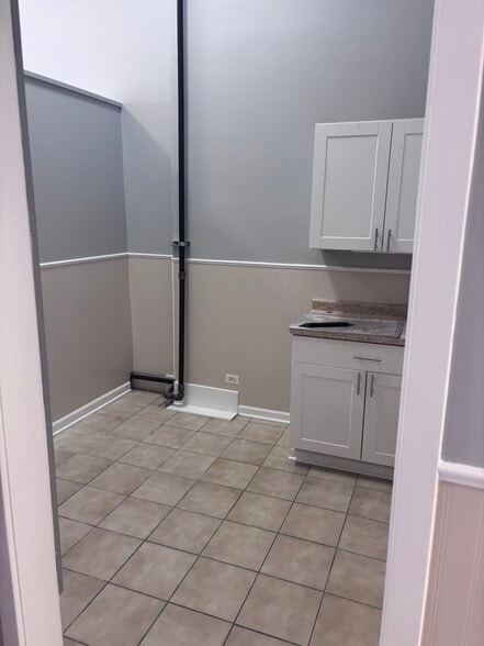 More Photos Of 3224 W Armitage Ave, Chicago Storefront Retail Residential For Lease