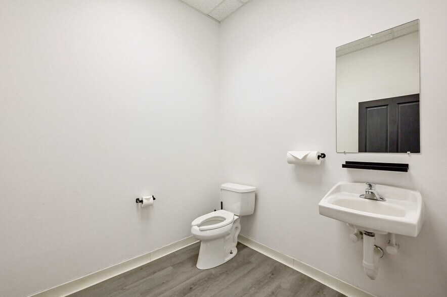 More Photos Of 2019 Galisteo St, Santa Fe Office For Lease