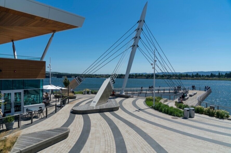 More Photos Of 2513-2619 E Fourth Plain Blvd, Vancouver Restaurant For Lease