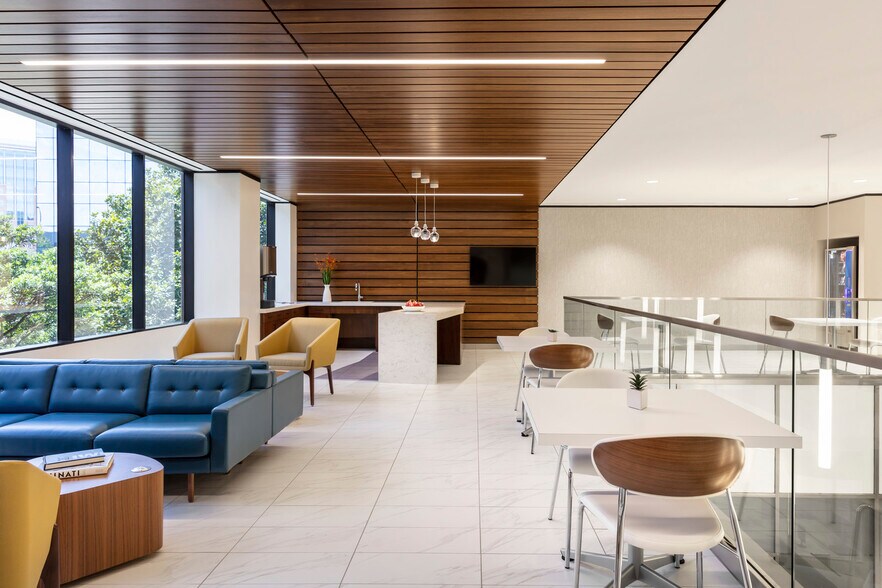 More Photos Of 2925 Briarpark Dr, Houston Office For Sale