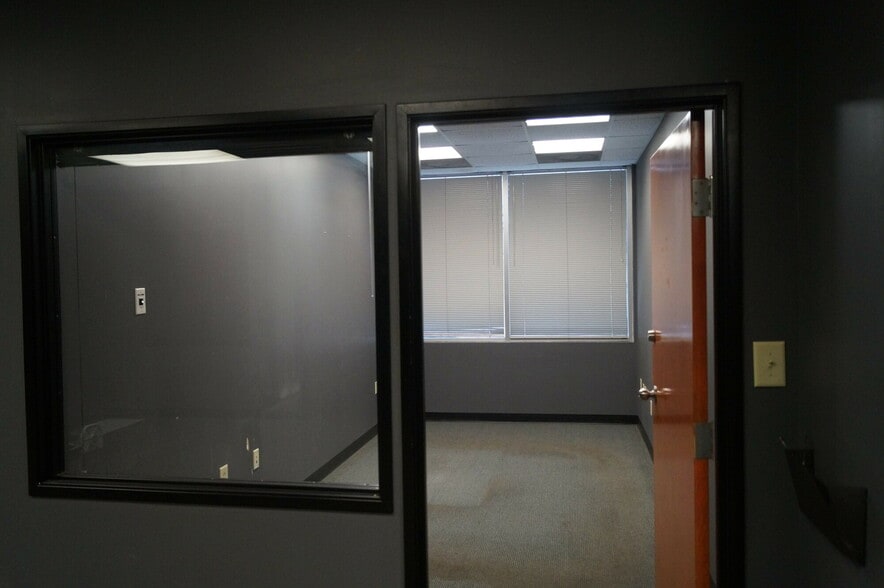 More Photos Of 1886 Gordon Hwy, Augusta Auto Dealership For Lease