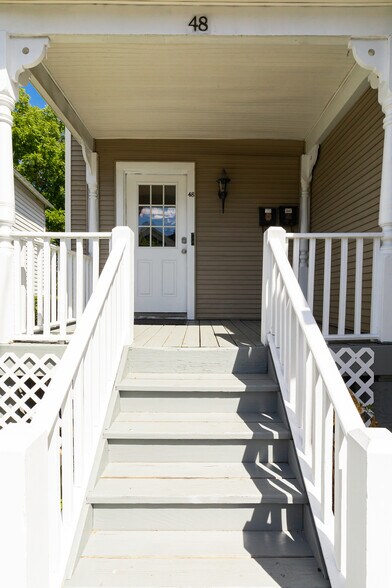 More Photos Of 48 Columbia St, Poughkeepsie Apartments For Sale