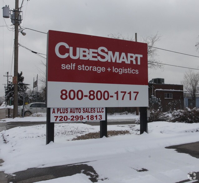 More Photos Of 2125 S Valentia St, Denver Self Storage For Lease