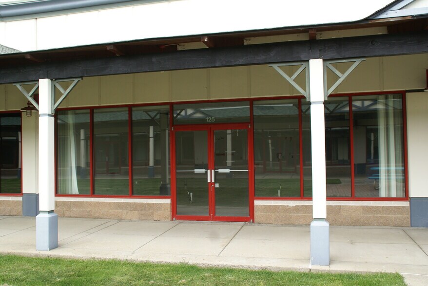 More Photos Of 9301 S Innovation Dr, Daleville Office For Sale