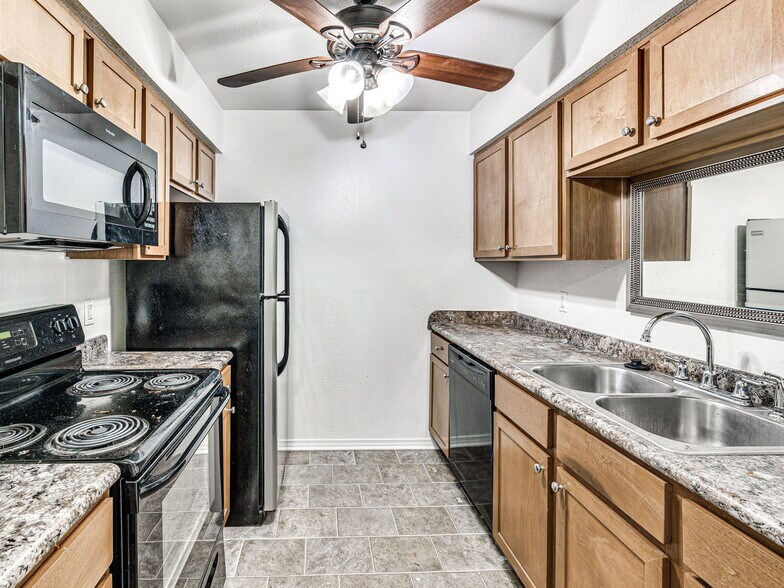 More Photos Of 2302 S 137th East Ave, Tulsa Apartments For Sale