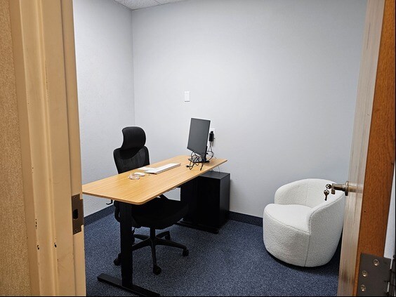 More Photos Of 3535 30th Ave, Kenosha Coworking Space