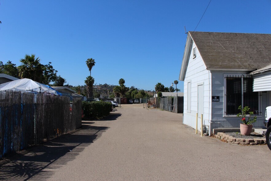 More Photos Of 8871 Troy St, Spring Valley Warehouse For Lease
