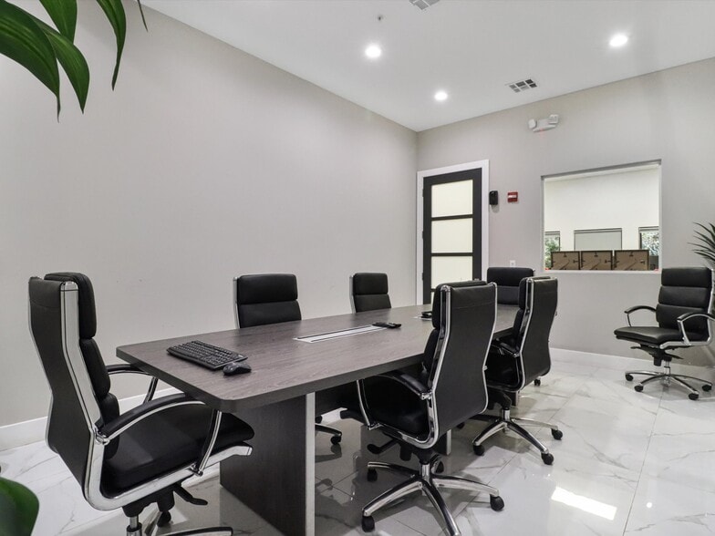 More Photos Of 73 SW 12th Ave, Dania Beach Warehouse For Sale