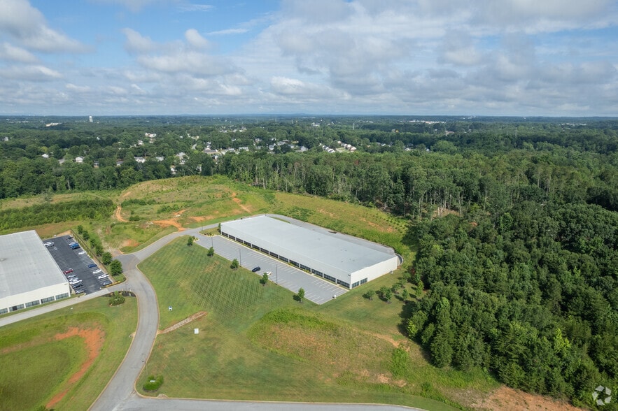 More Photos Of 140 Corporate Dr, Spartanburg Research And Development For Lease
