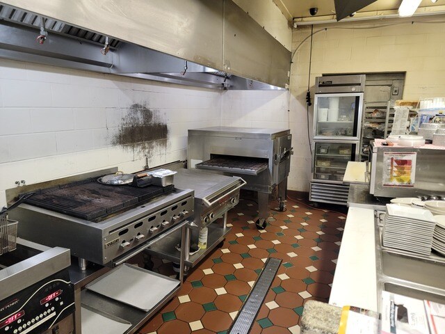 More Photos Of 1500 N E St, Richmond Specialty For Sale