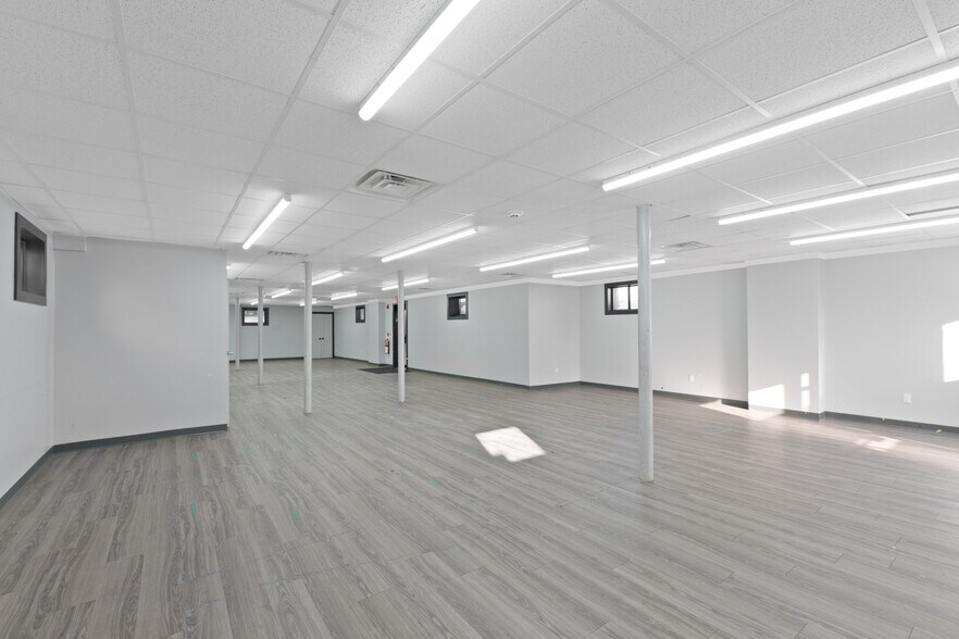 More Photos Of 127 Rt-59, Monsey Office For Lease