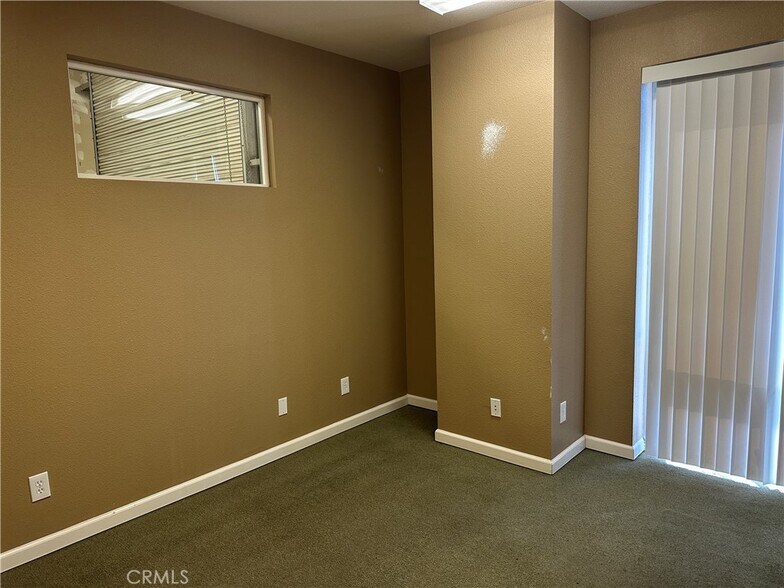 More Photos Of 29 Bellarmine Ct, Chico Warehouse For Lease