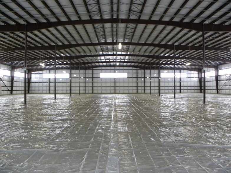 More Photos Of 137 Worth Beverage Dr, Burgaw Warehouse For Lease