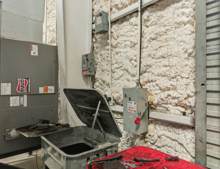 More Photos Of 20820 Fm-2854 Rd, Montgomery Auto Repair For Sale