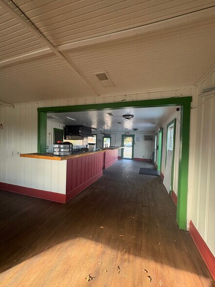 More Photos Of 659 Atlanta St, Roswell Restaurant For Sale