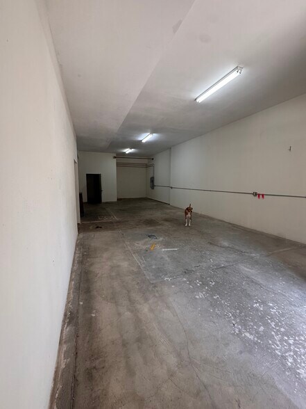 More Photos Of 586 W Avenue 28, Los Angeles Industrial For Lease