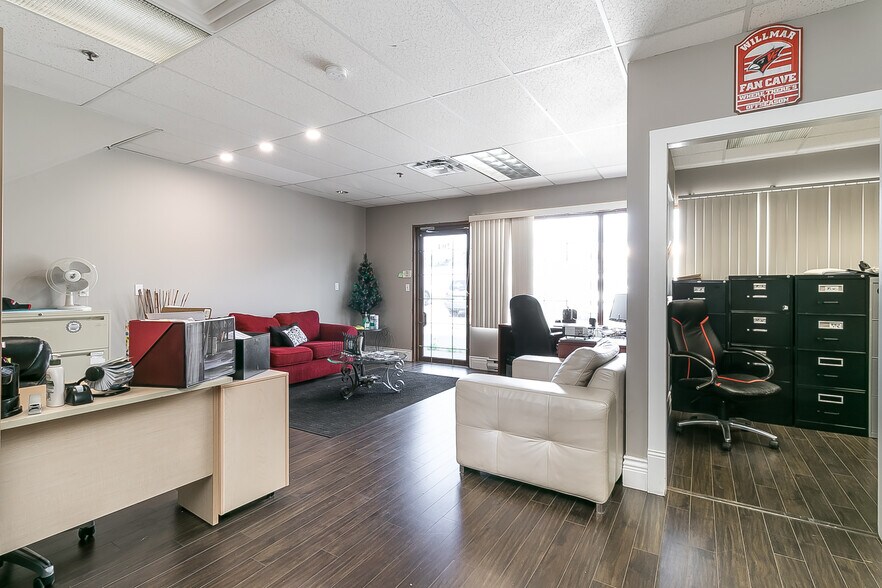 More Photos Of 17957 55th Ave, Surrey Warehouse For Sale