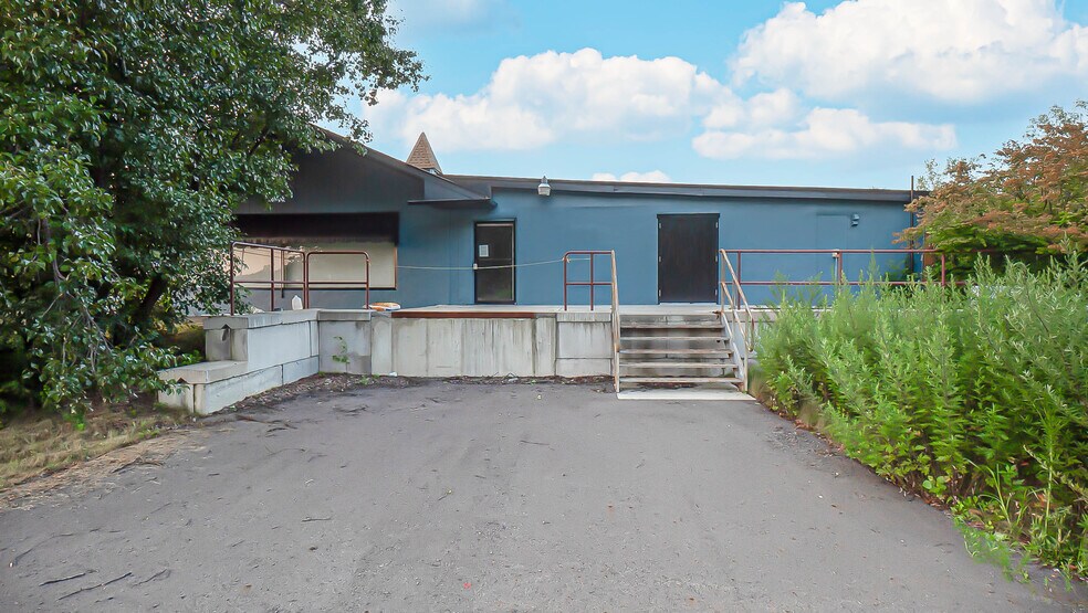 More Photos Of 906 Rt-28, Kingston Restaurant For Sale